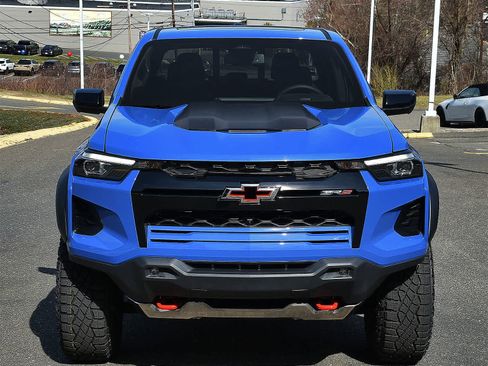 New 2026 Chevrolet Colorado ZR2 w/ Technology Package AWD/4WD image 5