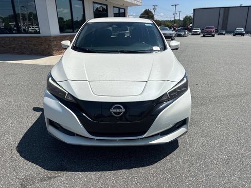 Used 2023 Nissan Leaf SV Plus FWD image 9