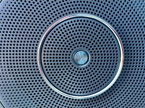 Used 2024 Ford Expedition Platinum image 19