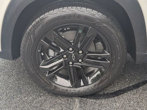 New 2026 Chevrolet Trax ACTIV w/ Driver Confidence Package FWD image 11