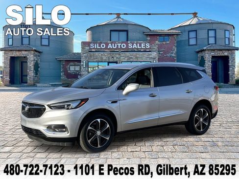 Used 2020 Buick Enclave Essence w/ Sport Touring Edition FWD image 1