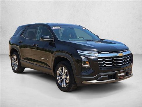 Used 2025 Chevrolet Equinox LT AWD/4WD image 9