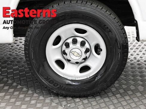Used 2021 Chevrolet Express 3500 w/ Driver Convenience Package RWD image 30