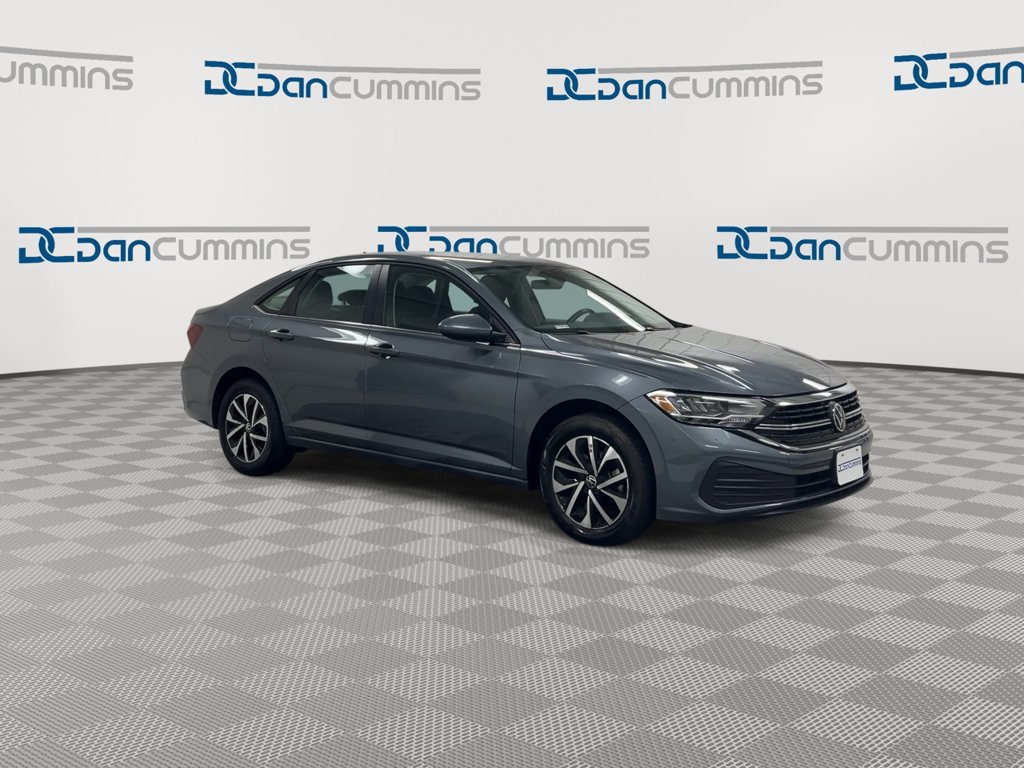 Used 2024 Volkswagen Jetta S FWD image 2