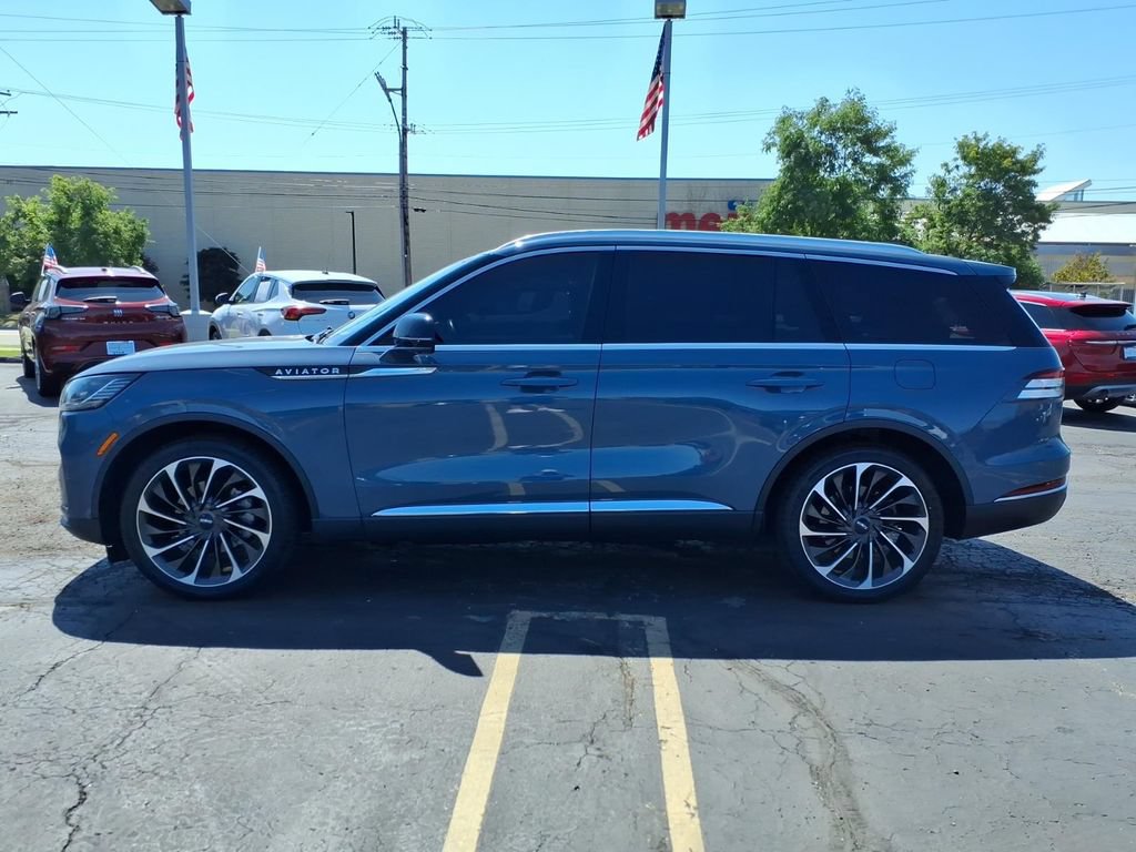 Certified 2025 Lincoln Aviator Reserve w/ Equipment Group 201A AWD/4WD image 4