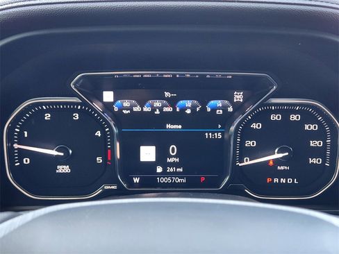 Used 2022 GMC Sierra 3500 Denali w/ Denali Black Diamond Edition image 17