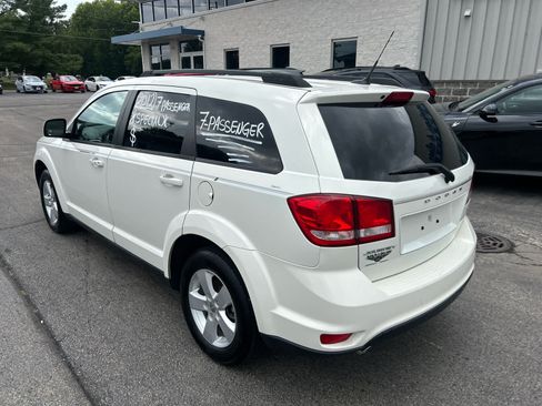 Used 2012 Dodge Journey SXT w/ Popular Equipment Group FWD image 5