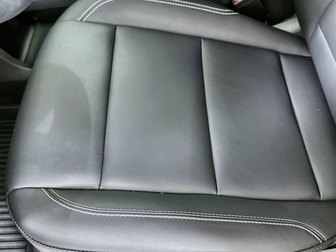 Used 2025 GMC Acadia Elevation w/ Elevation Premium Package FWD image 20