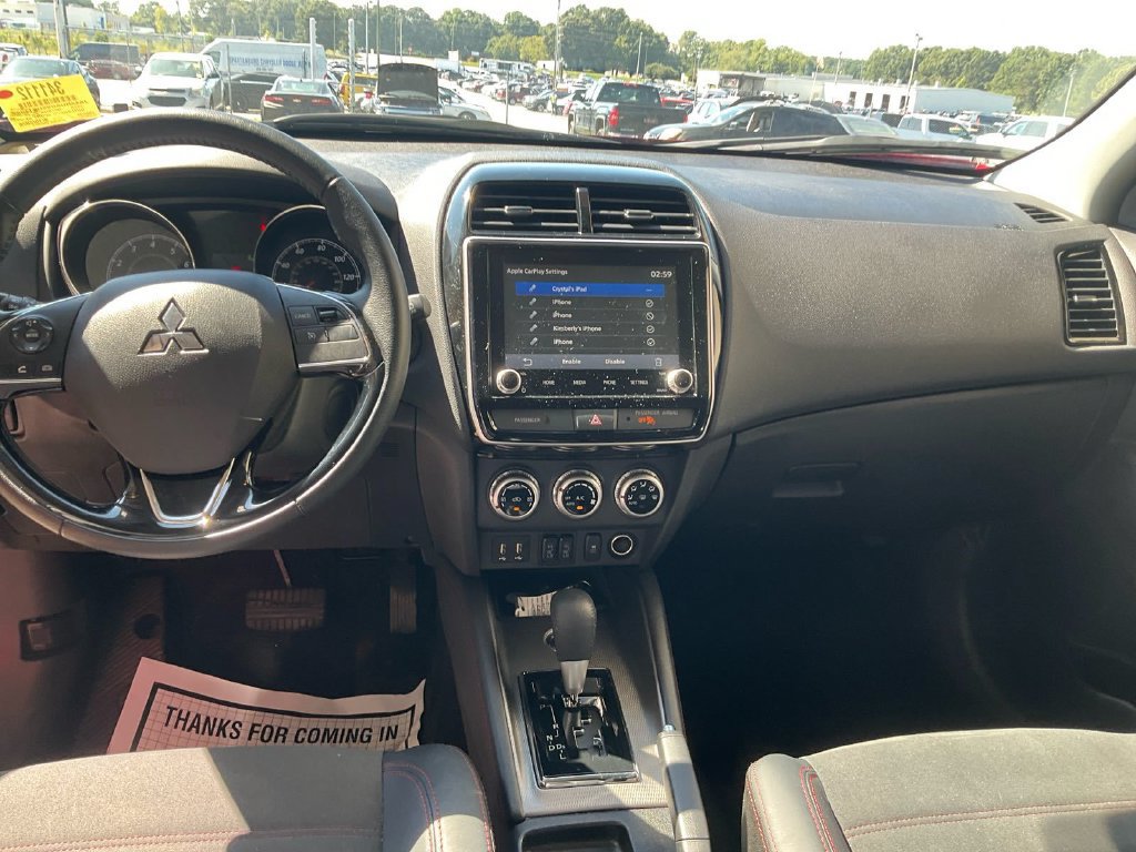 Used 2025 Mitsubishi Outlander Sport SE AWD/4WD image 3