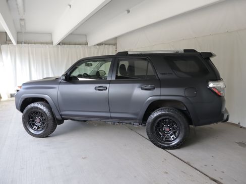 Used 2015 Toyota 4Runner TRD Pro AWD/4WD image 23