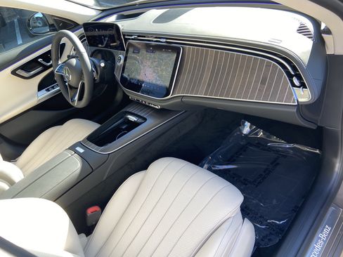 New 2026 Mercedes-Benz E 450 4MATIC Sedan image 43