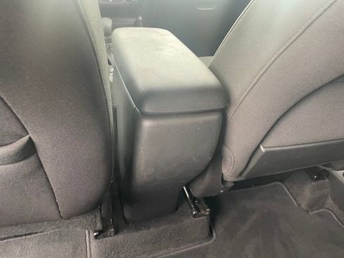 Used 2025 Chevrolet TrailBlazer LT FWD image 24