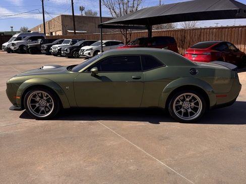 Used 2023 Dodge Challenger R/T Scat Pack image 4