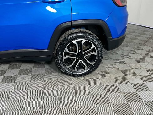 Used 2022 Jeep Compass Limited image 21