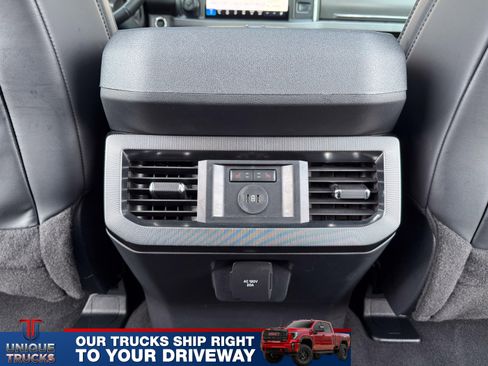 Used 2025 Ford F350 Platinum image 32