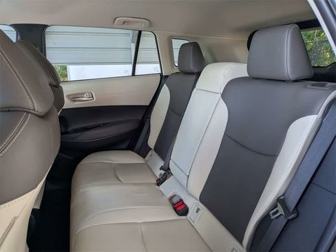 Used 2023 Toyota Corolla Cross XLE image 15