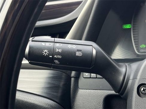 Used 2021 Lexus ES 300h w/ Premium Package image 31