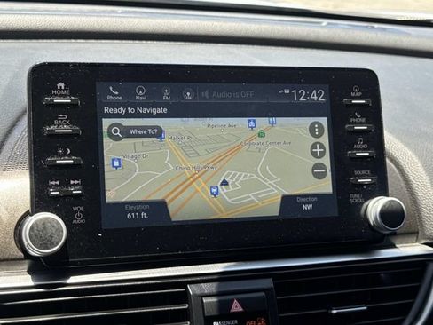 Used 2022 Honda Accord Touring image 12