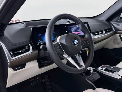 New 2027 BMW X1 xDrive28i AWD/4WD image 9