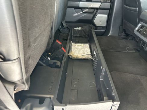 Used 2024 Ford F350 Lariat image 30