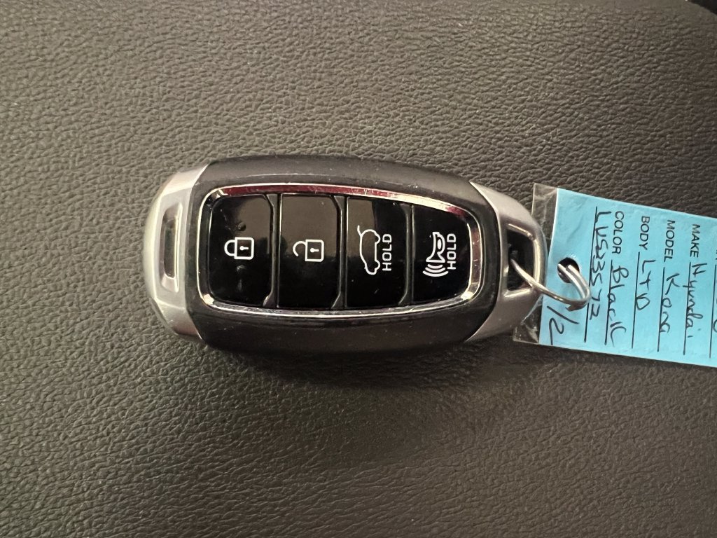 Used 2020 Hyundai Kona Limited AWD/4WD image 30