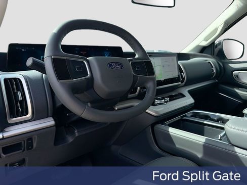New 2026 Ford Expedition Active RWD image 14