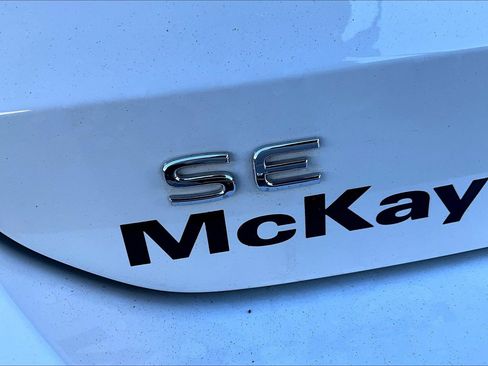 Used 2022 Volkswagen Taos SE w/ IQ.Drive SE Package image 15