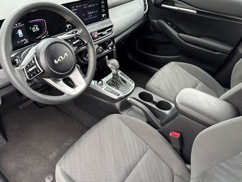 Used 2024 Kia Seltos LX AWD/4WD image 10