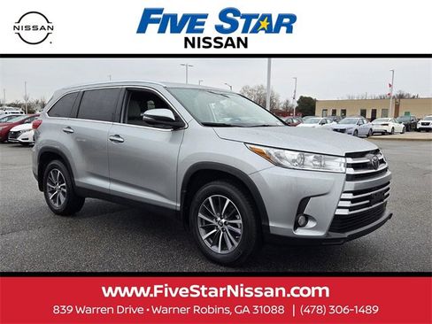 Used 2019 Toyota Highlander XLE image 1