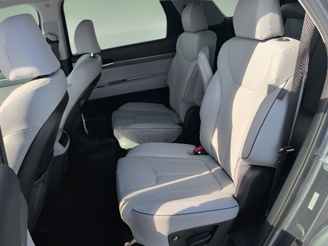 Used 2025 Hyundai Palisade SEL AWD/4WD image 11
