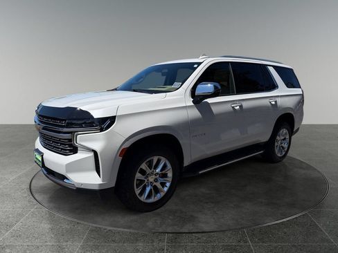 Used 2021 Chevrolet Tahoe Premier w/ Premium Package AWD/4WD image 3