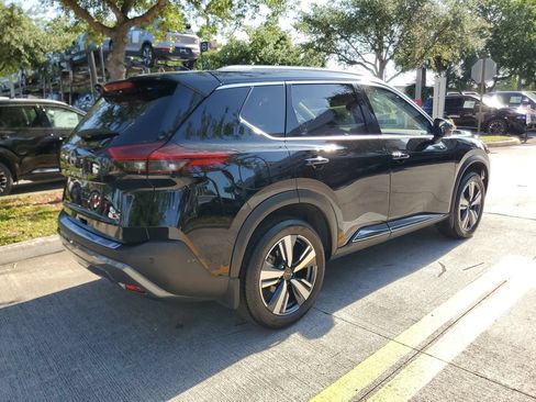 Certified 2023 Nissan Rogue SL w/ SL Premium Package FWD image 6