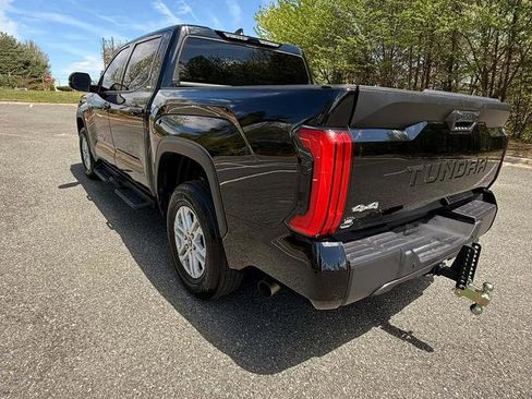 Used 2024 Toyota Tundra SR5 w/ SR5 Convenience Package AWD/4WD image 6