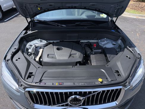 Used 2022 Volvo XC90 T6 Momentum w/ Advanced Package AWD/4WD image 34
