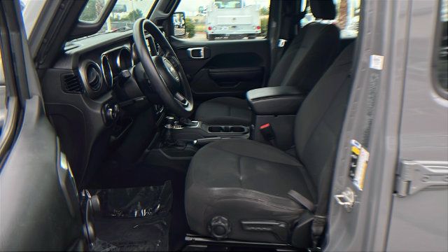 Used 2023 Jeep Wrangler Unlimited Sport AWD/4WD image 17