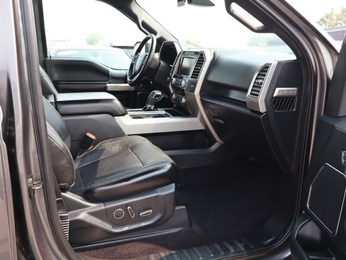 Used 2015 Ford F150 Lariat w/ Equipment Group 502A Luxury AWD/4WD image 11