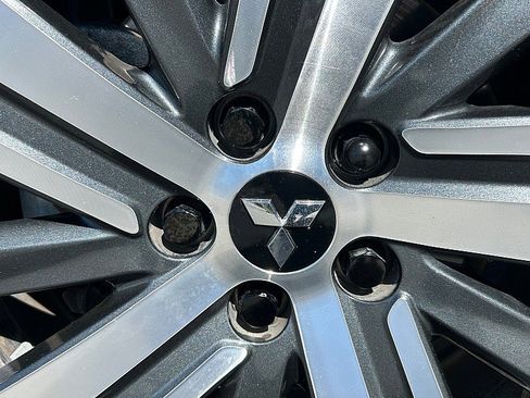 Used 2022 Mitsubishi Outlander Sport SE image 16