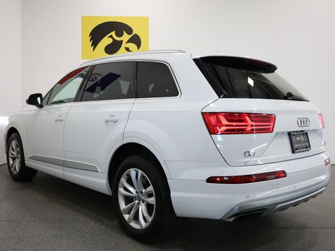 Used 2017 Audi Q7 3.0T Premium Plus w/ Premium Plus Package AWD/4WD image 9