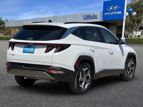 Used 2024 Hyundai Tucson Limited FWD image 3