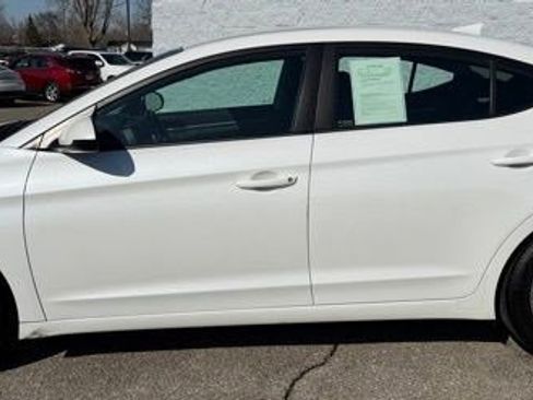 Used 2020 Hyundai Elantra SEL w/ Cargo Package (C1) image 2