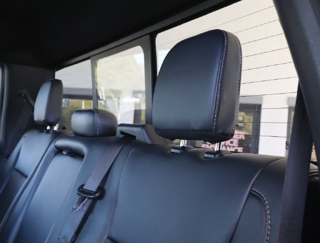 Used 2022 Ford F350 Lariat w/ Lariat Ultimate Package AWD/4WD image 46