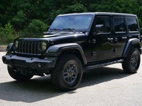 Used 2024 Jeep Wrangler Unlimited Sport AWD/4WD image 6