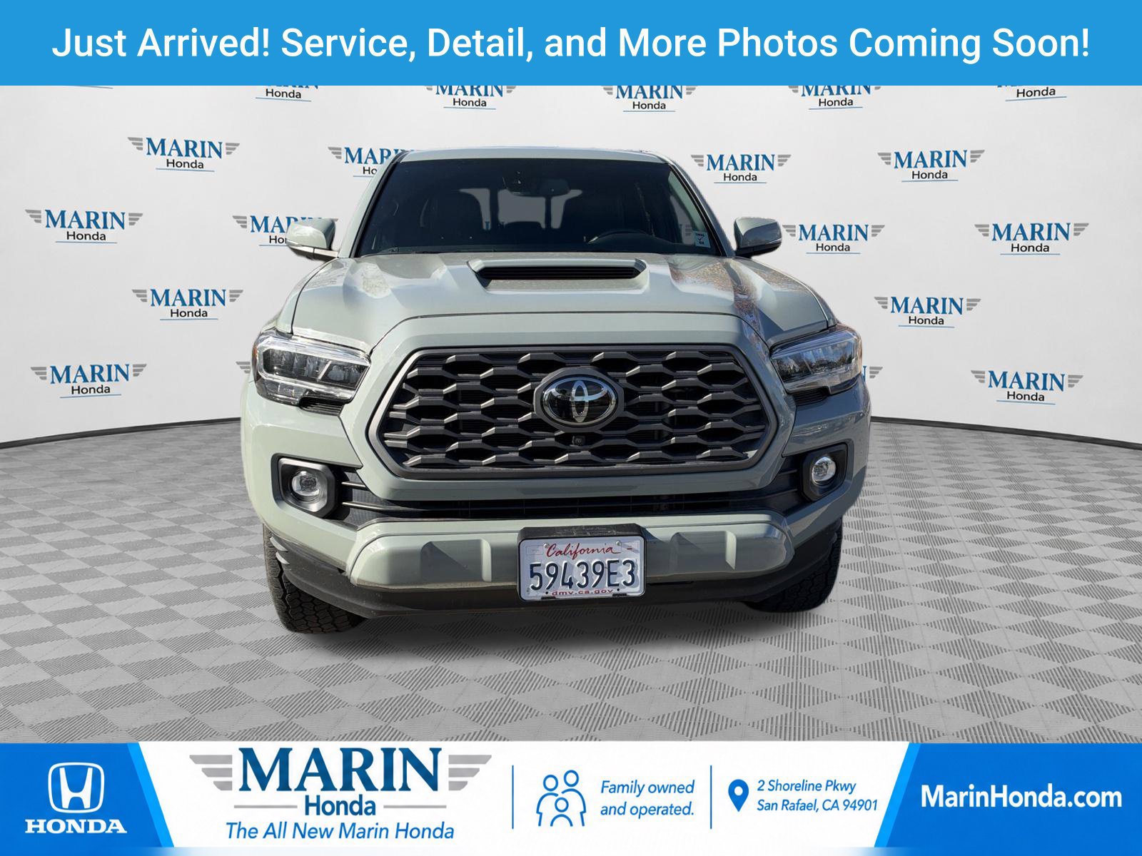 Used 2022 Toyota Tacoma TRD Sport w/ TRD Premium Sport Package AWD/4WD image 1