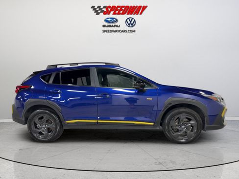 Used 2024 Subaru Crosstrek 2.5i Sport w/ Crosstrek Mirror Package AWD/4WD image 4