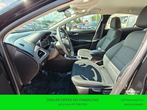 Used 2017 Chevrolet Cruze LS image 9