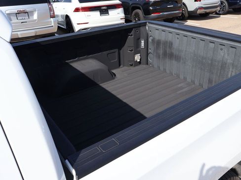 Used 2022 Chevrolet Silverado 1500 RST AWD/4WD image 15