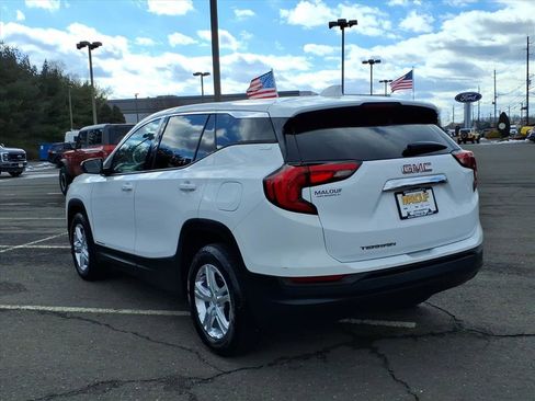 Used 2019 GMC Terrain SLE w/ LPO, Cargo Package image 5