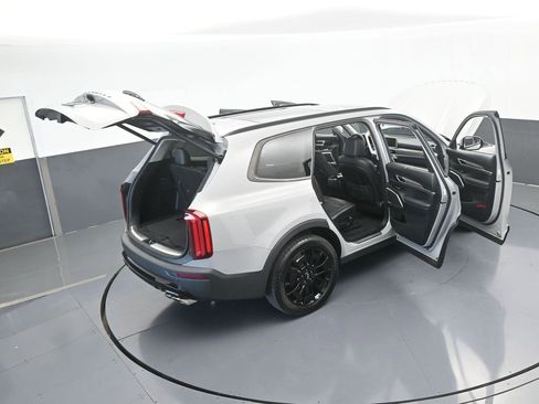 Used 2022 Kia Telluride SX w/ SX Prestige Package image 77