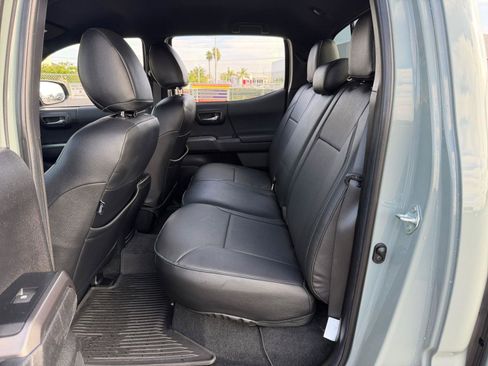 Used 2023 Toyota Tacoma TRD Sport image 17