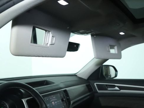 Used 2021 Volkswagen Atlas SE w/ Panoramic Sunroof Package AWD/4WD image 21
